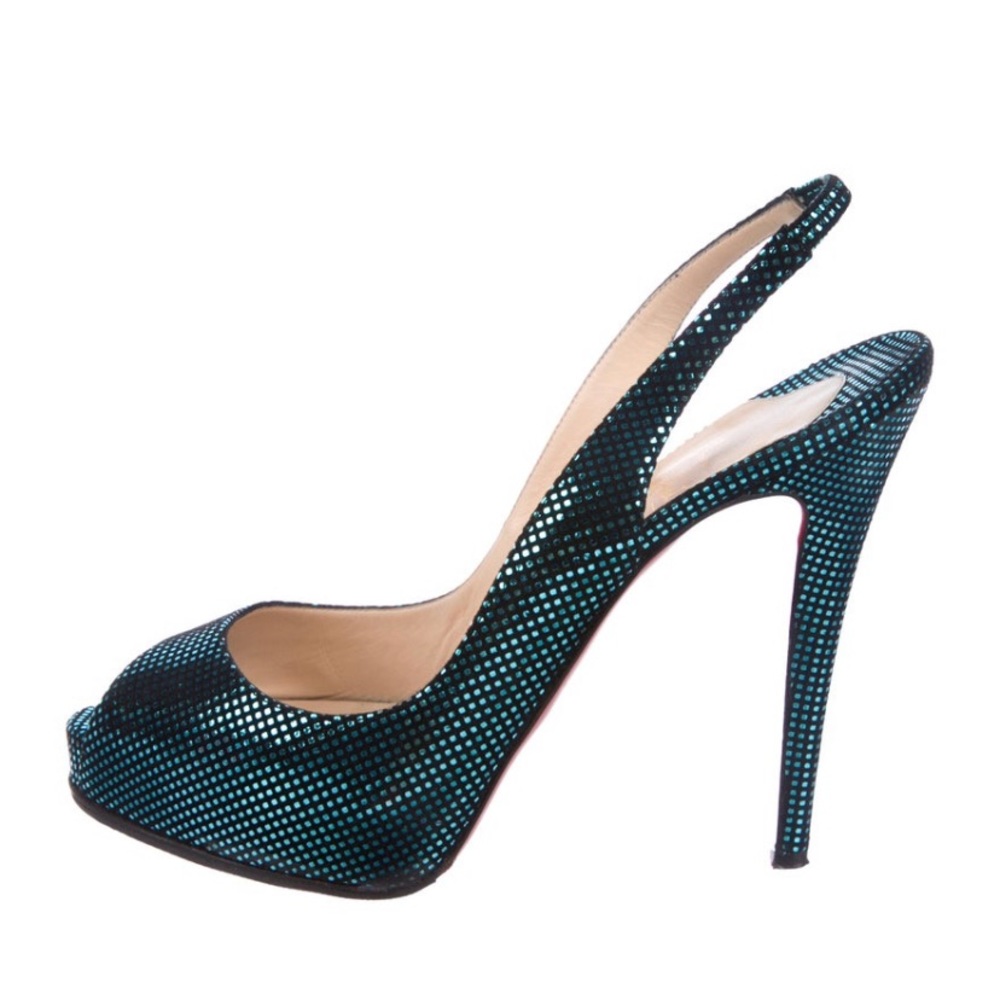 SOLDChristian Louboutin peep toe pumps size 38